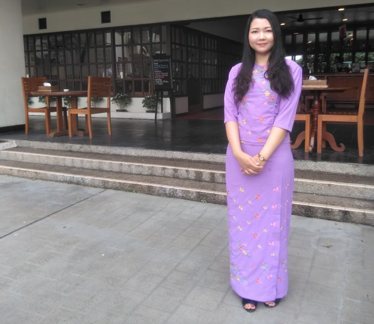 ミャンマーの民族衣装「ロンジー」
