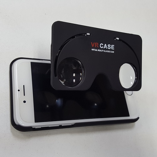 持ち運びに便利！ iPhone 6/6S 用 VR ゴーグル付ケース！入荷！