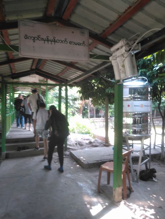 在日ミャンマー人から寄付された貯水タンク