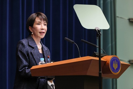 記者会見を行う高市総理　出典=首相官邸ホームページ ※1