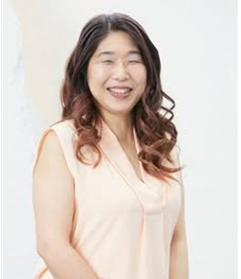 アトリエChristi 代表 色と香りのハートフルセラピスト　栗栖 操さん