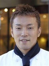 ひたむきに理想を追うパティシエ社長　辻井良樹さん（上）