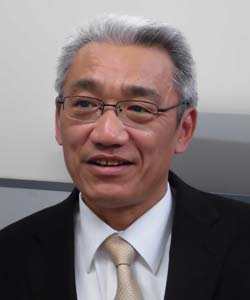 西村修支店長