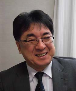 菊池優支店長