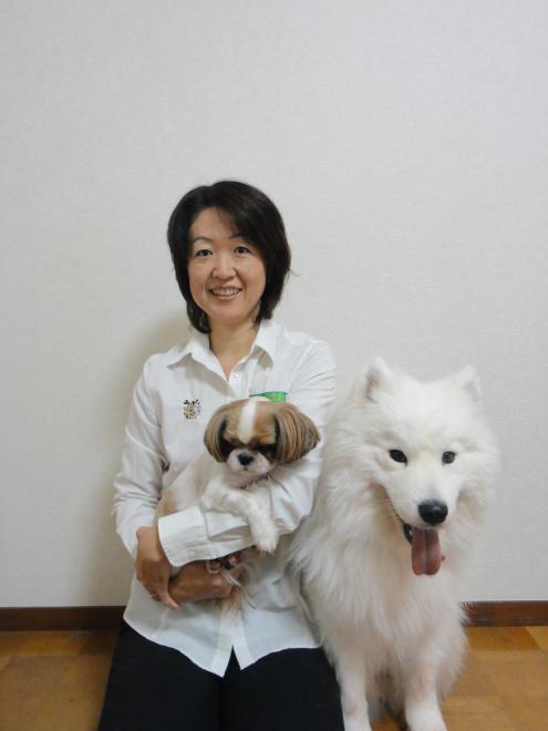 バークバスターズ　ジャパン　（株式会社犬はともだち）の企業ロゴ