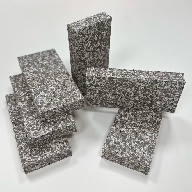 禁忌品の感熱紙（レシート）をブロックにリサイクル・難再生古紙の再資源化と資源循環 | PANECO