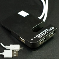【１台３役】スマートフォンのスタンド＋3ポートHUB＋MicroUSBで充電可能