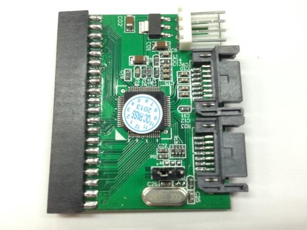 IDEのHDDとSATAのHDDの接続が可能！！【2in1 IDE/SATA 変換アダプタ】