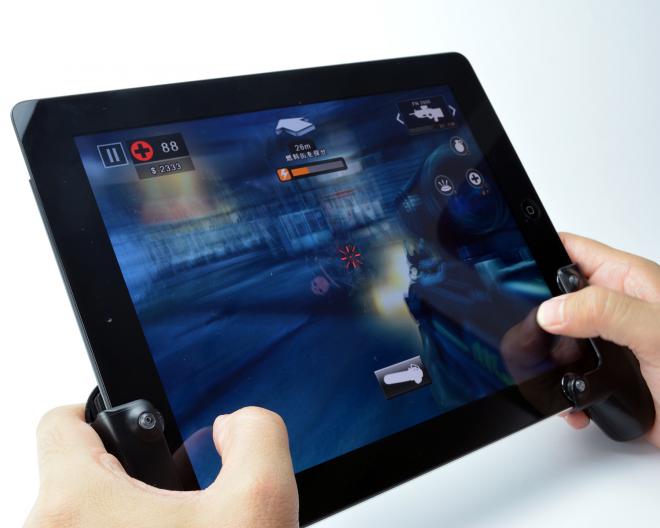 圧倒的操作性のiPad用ゲームグリップ発売開始のお知らせ