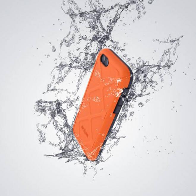 実用防水ケース降臨！指紋認証対応・画面むき出し防水ケース『WETSUIT iPhone6』予約開始