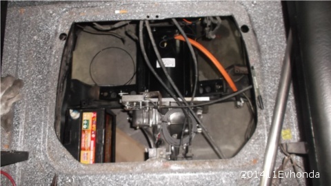 フィリピンでマルチキャブのガソリン車を電気自動車に改造した経験をもとに改造電気自動車教室開催