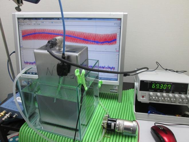 小型ポンプを利用した「流水式超音波（音響流制御）システム」を開発