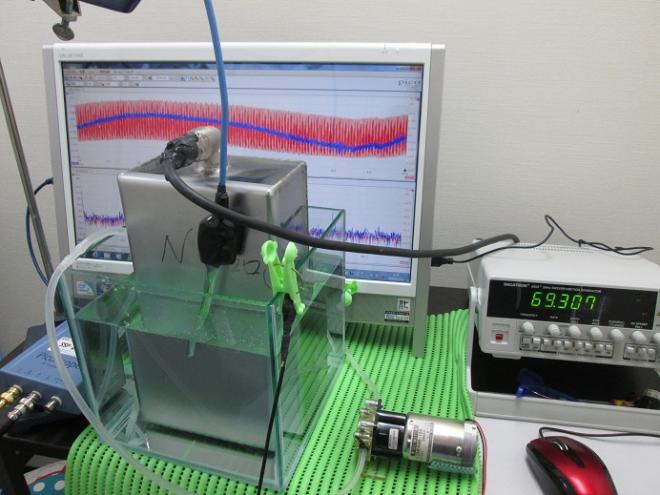 小型ポンプを利用した「流水式超音波(音響流制御)システム」を開発