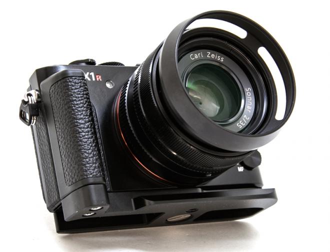 SONY「RX1RII」用のオリジナルグリップブラケットをMap Cameraが2月19日に発売！