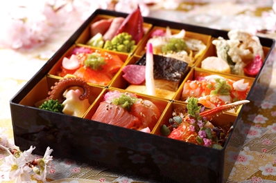 【ホテル日航成田】「御花見弁当」２０１６年３月２０日（日）から４月１０日（日）まで販売