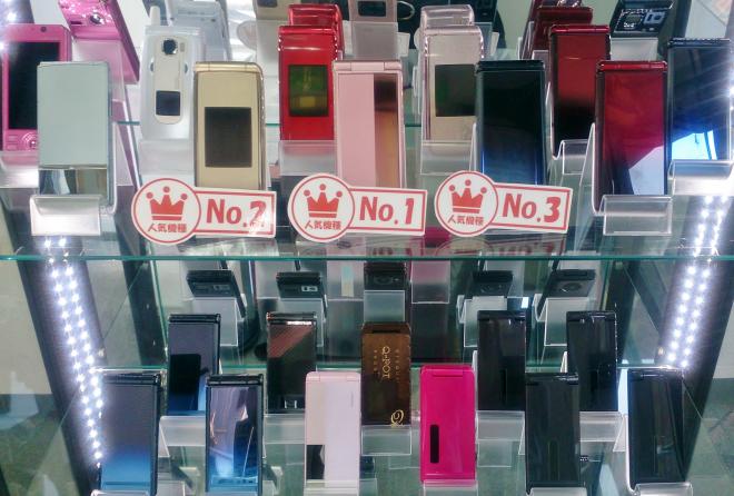 従来型携帯電話人気衰え知らず　日本最大級中古専門店販売好調