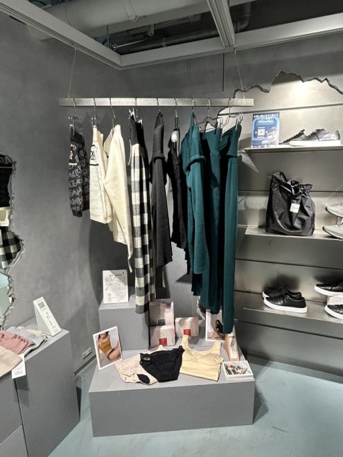 ファッションブランド +FT SUPREME.LA.LA.がPOP UP STOREを開催中！
