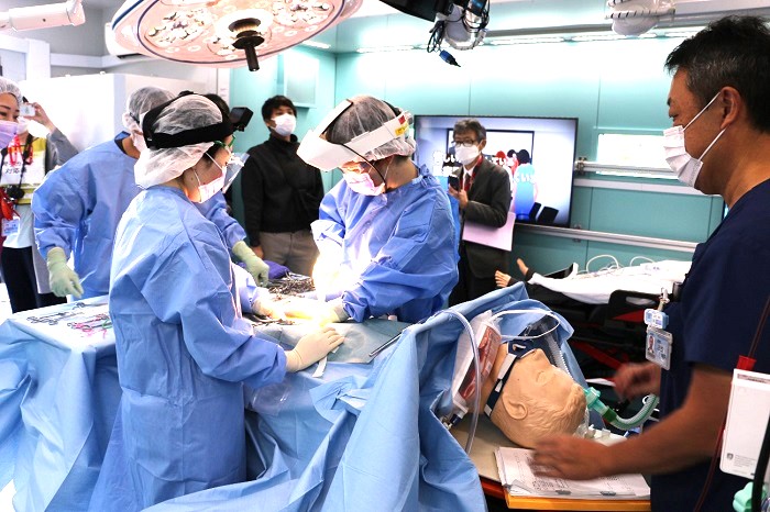 「東京女子医大　災害時の遠隔手術で実証訓練　実用に手応え　」記事関連画像1